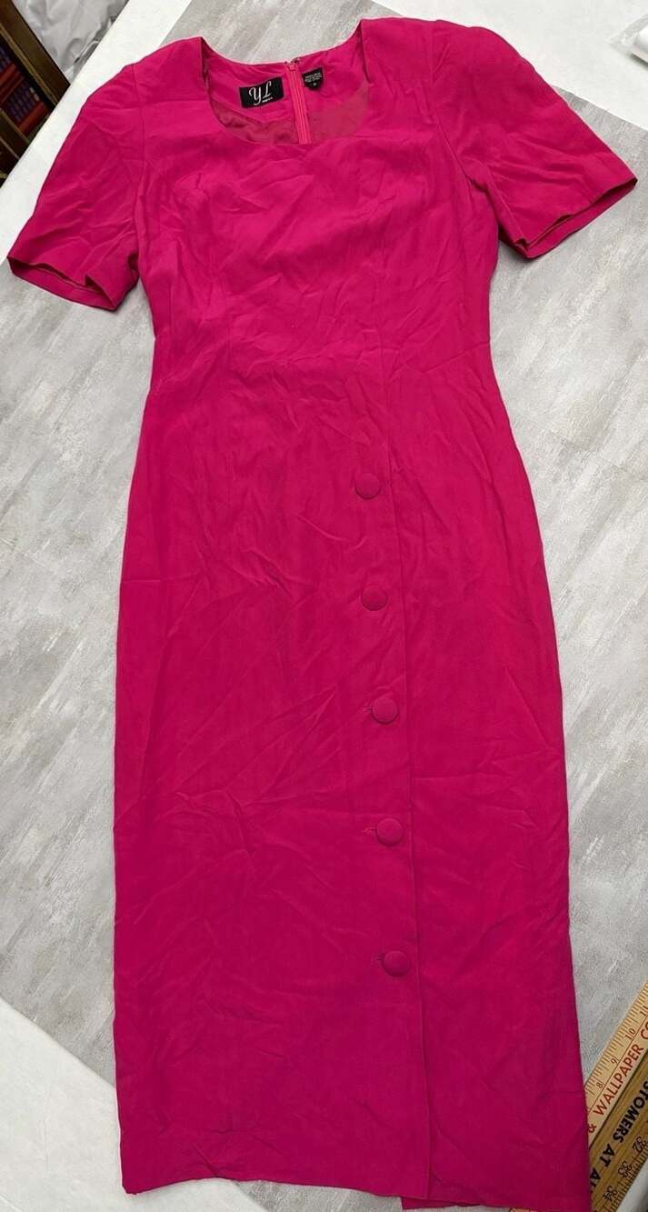 YL Dress Vintage 100% Silk Hot Pink Midi Sheath Dress‎ with Covered Buttons Size